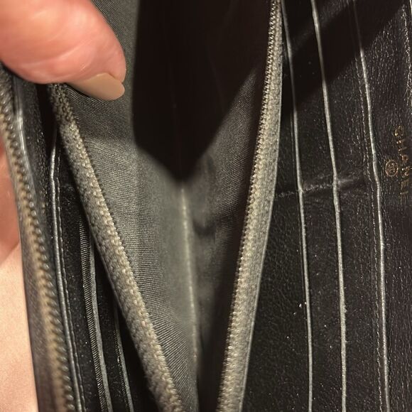 Chanel Camellia Zip around wallet - Picture 5 of 6